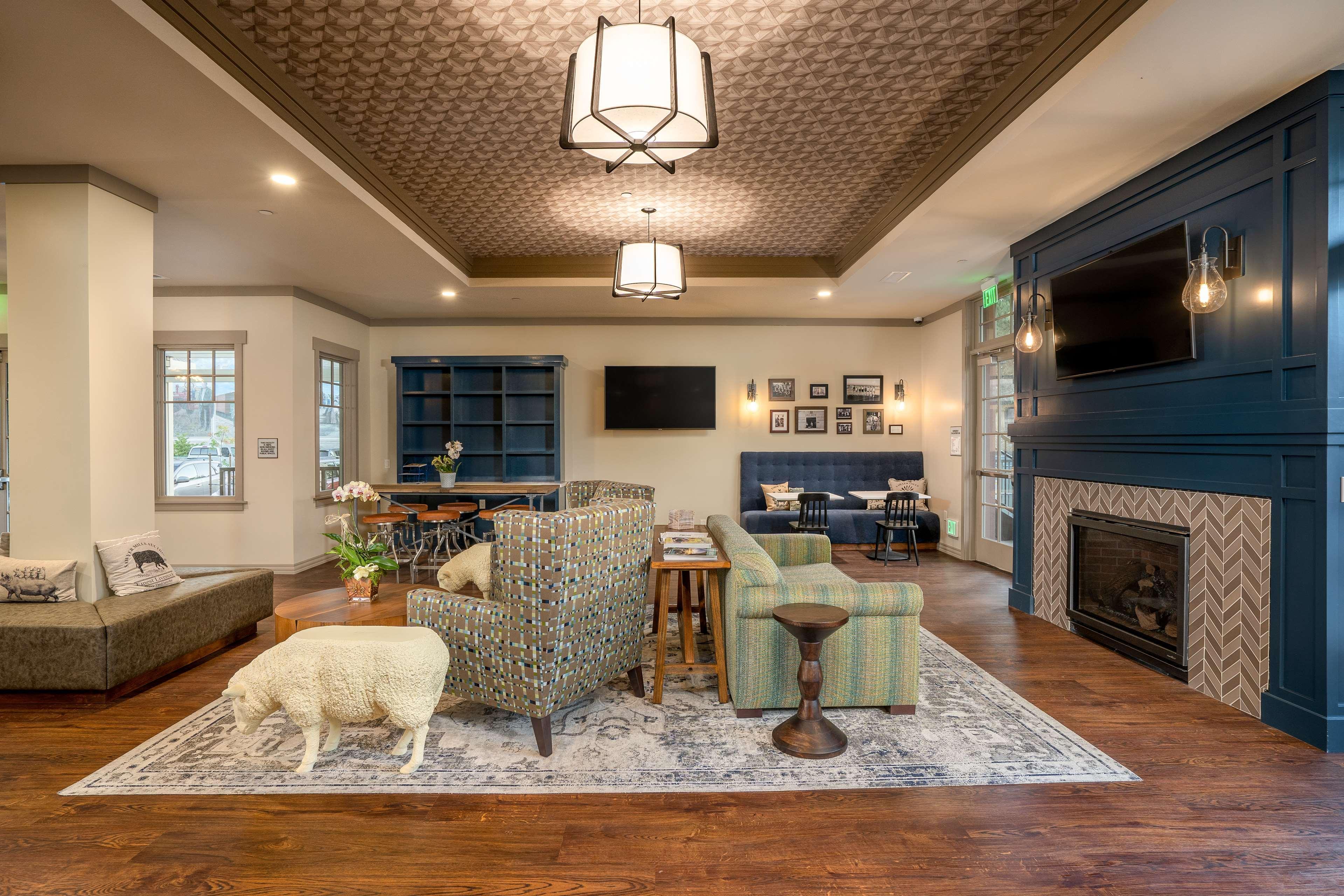 Hotel The Agrarian Hotel; Western Signature Collection