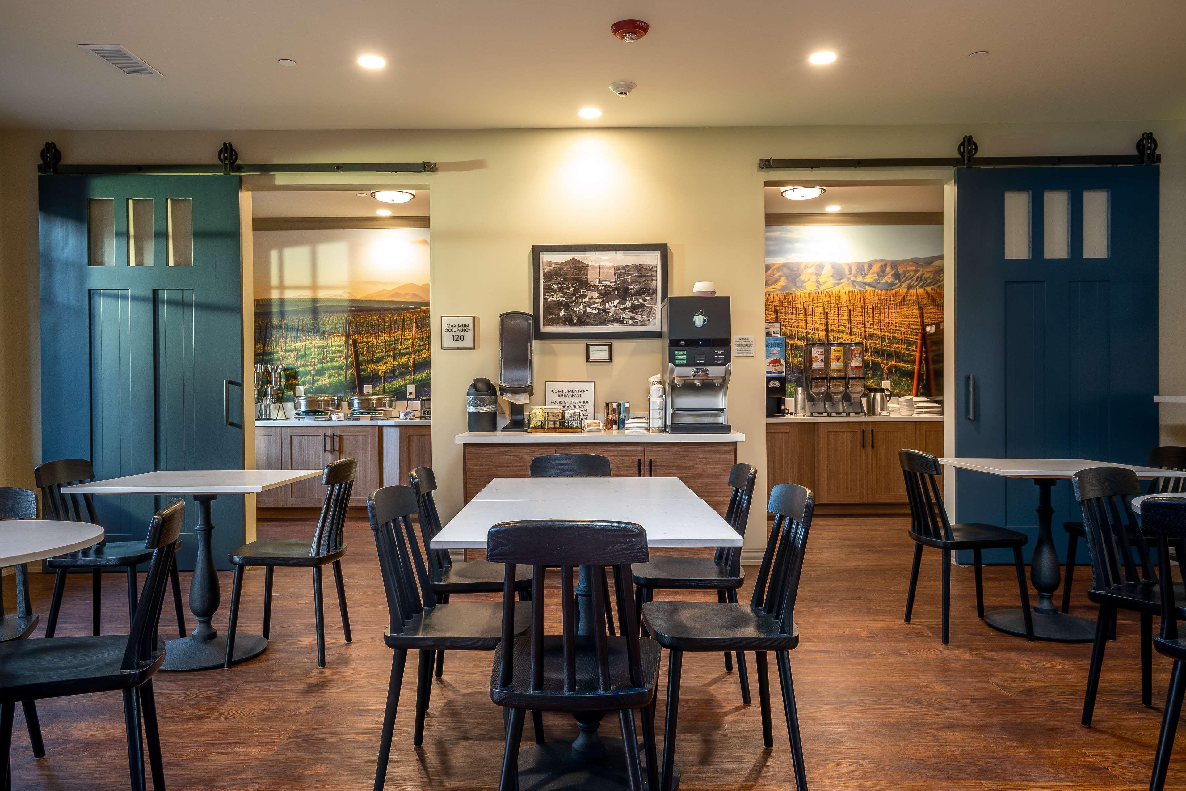 The Agrarian Hotel; Western Signature Collection Hotel