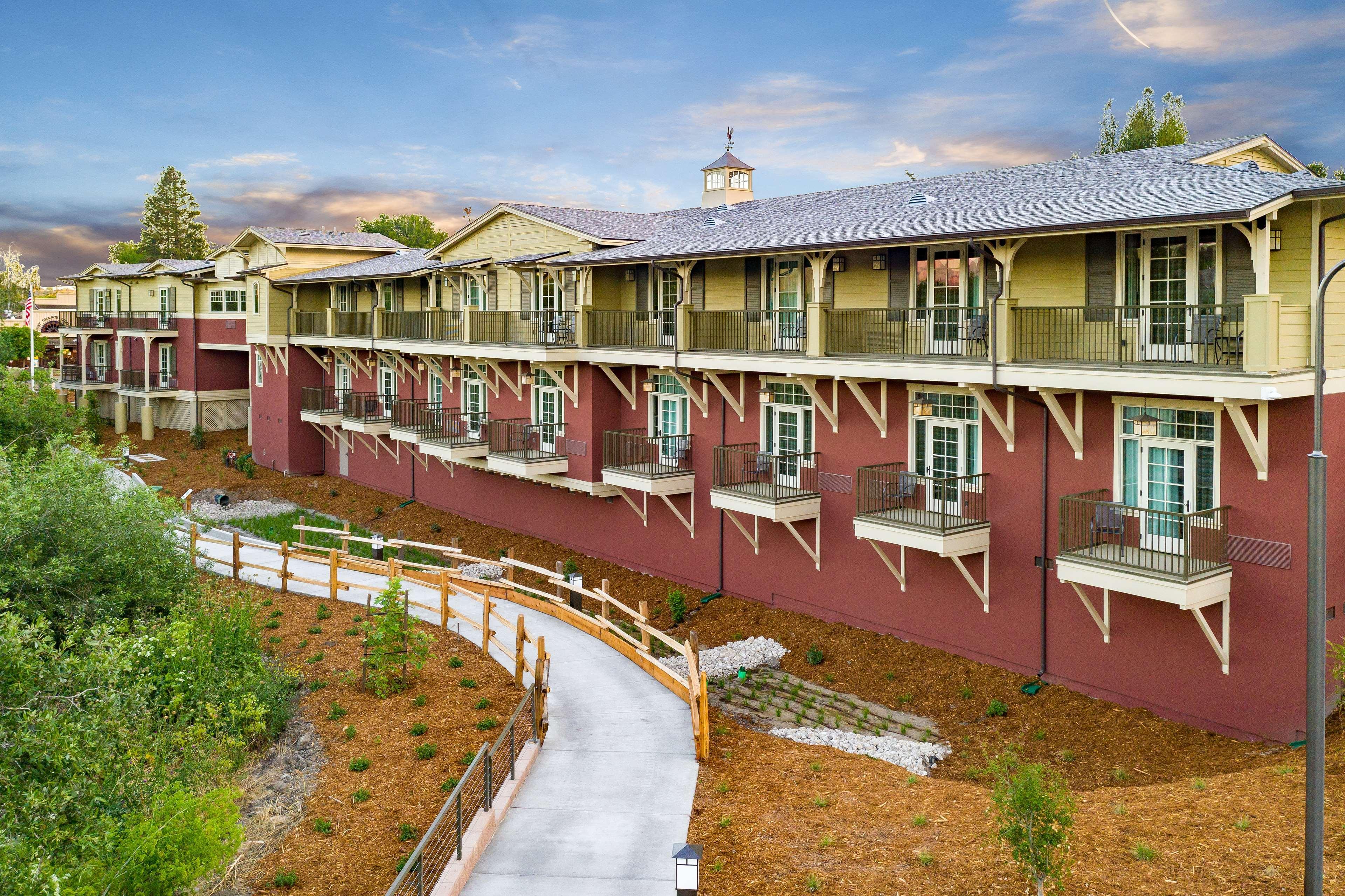 The Agrarian Hotel; Western Signature Collection 3*